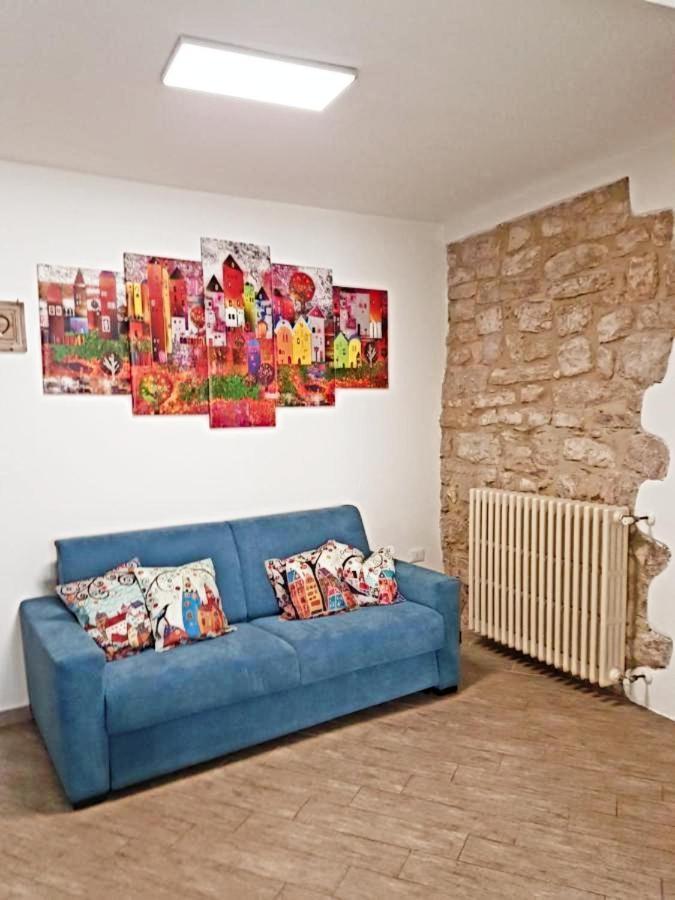 Borgo Nel Tempo Apartamento Collestatte Exterior foto